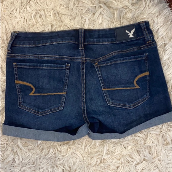 AE mid-rise shorts - Picture 3 of 3